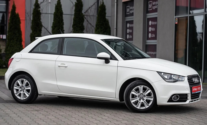 Audi A1 cena 33900 przebieg: 144345, rok produkcji 2011 z Radom małe 301